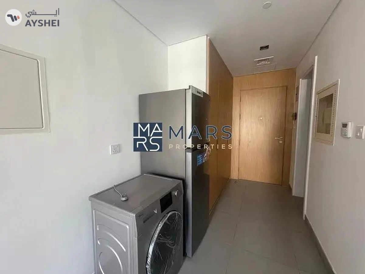 Luxury| Spacious| Studio| With Balcony+ Covered Parking| Best Price| Close University City