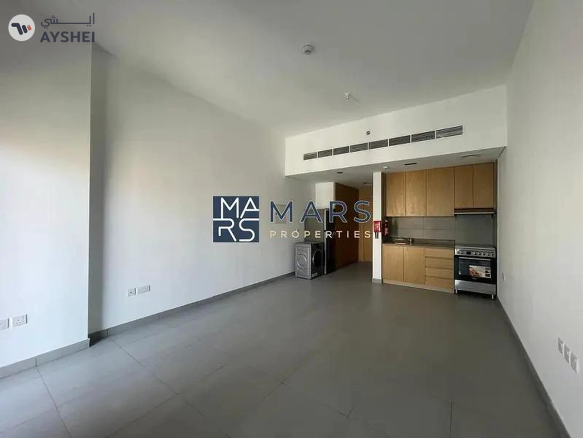 Luxury| Spacious| Studio| With Balcony+ Covered Parking| Best Price| Close University City