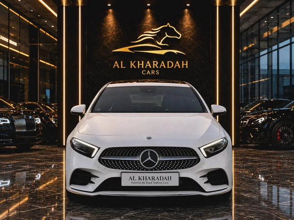 Mercedes-Benz A250 AMG Line | 2018 | GCC | 113,000 km | White / Red Interior