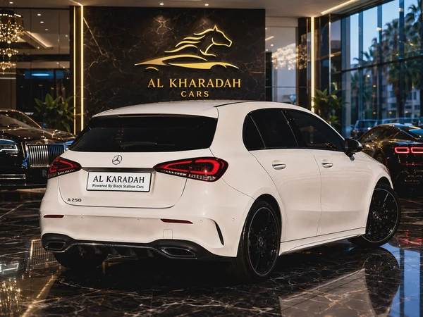 Mercedes-Benz A250 AMG Line | 2018 | GCC | 113,000 km | White / Red Interior
