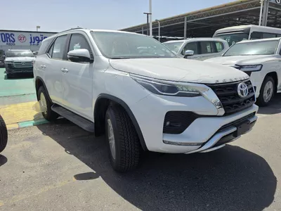 TOYOTA FORTUNER 4.0L V6 PETROL 2026-3