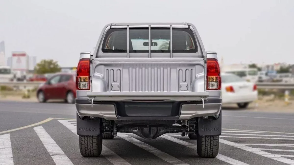 Toyota Hilux GL -1-0