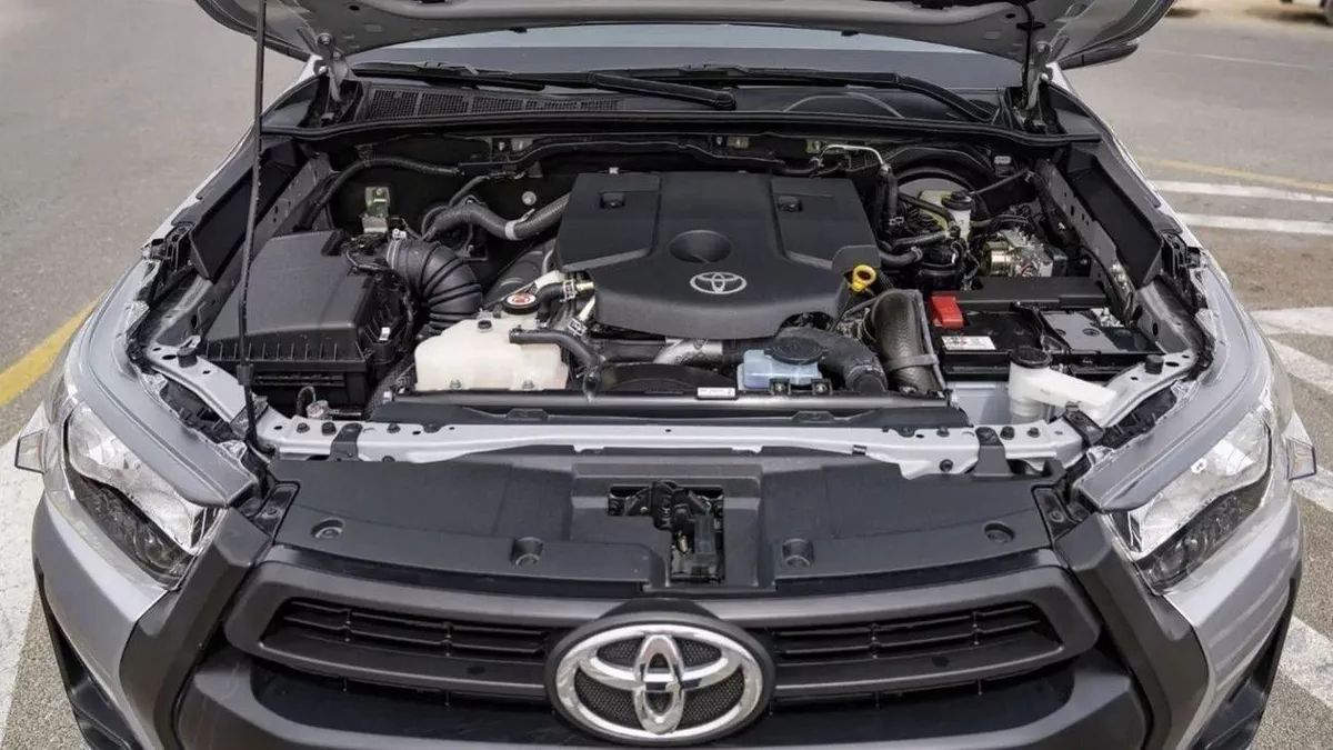 Toyota Hilux GL -2-0