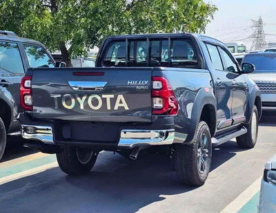 Toyota Hilux SR5 TRD || 4.0L PETROL V6 4WD | WOOD INTERIOR W VISOR | BLIND SPOT | DIFFLOCK | DVD+CAMERA | READY S-4