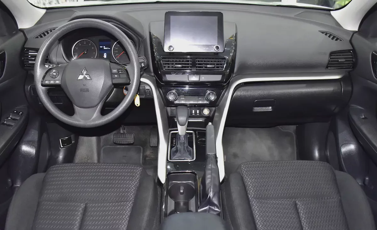 AED 1,041 EMi at 0% DP | Mitsubishi Eclipse Cross ( 2025 Model ) in White Color GCC Specs-10-10