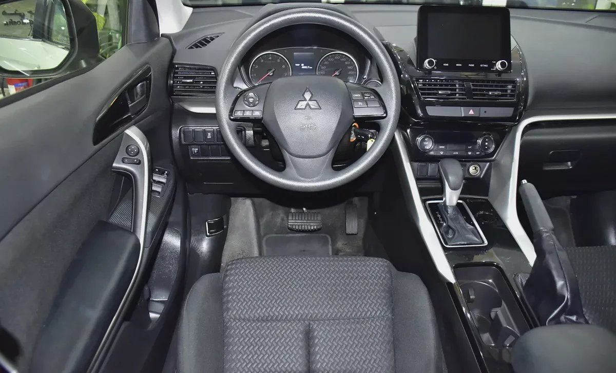 AED 1,041 EMi at 0% DP | Mitsubishi Eclipse Cross ( 2025 Model ) in White Color GCC Specs-11-11