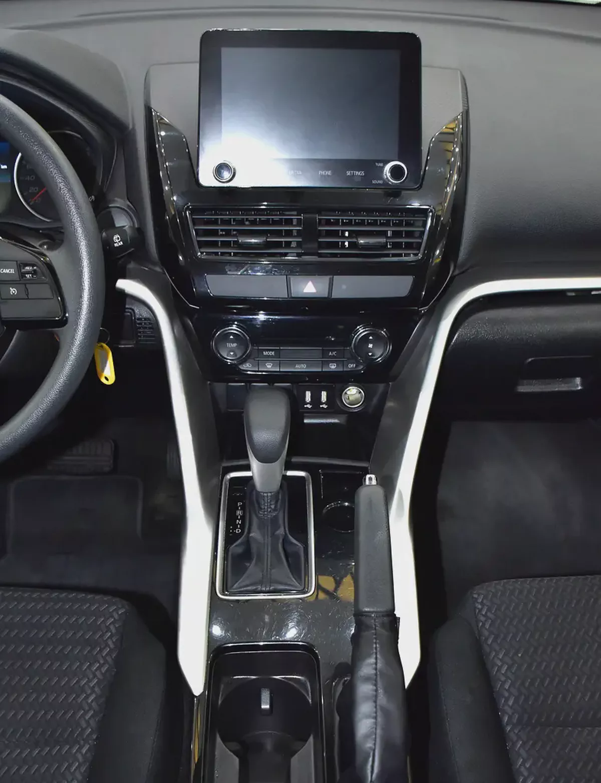 AED 1,041 EMi at 0% DP | Mitsubishi Eclipse Cross ( 2025 Model ) in White Color GCC Specs-14-14