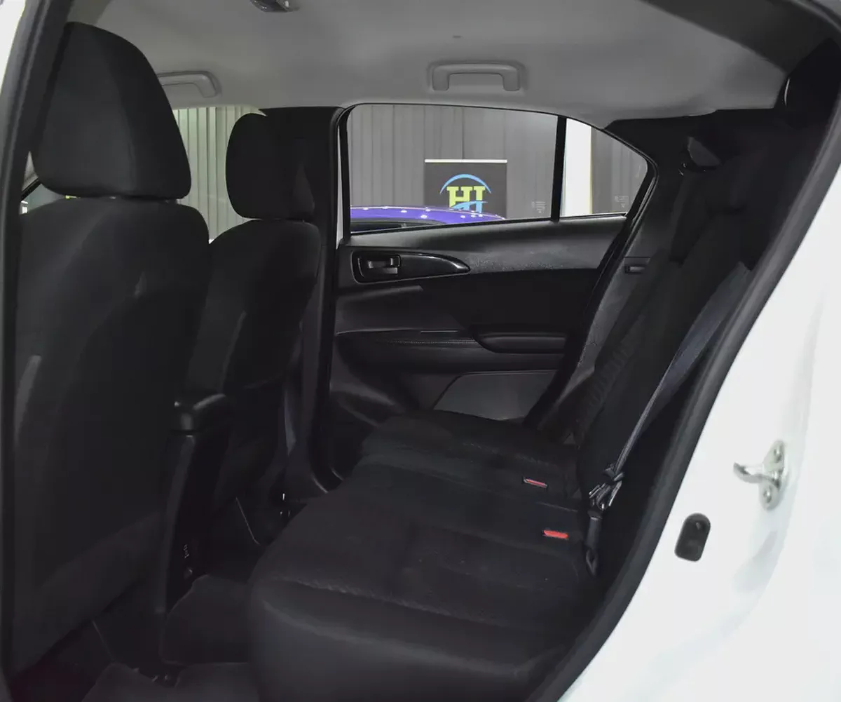 AED 1,041 EMi at 0% DP | Mitsubishi Eclipse Cross ( 2025 Model ) in White Color GCC Specs-15-15