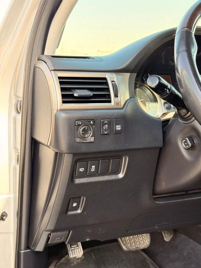 Lexus GX460 PLATINUM Premier 4.6L 4WD-22