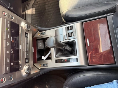 Lexus GX460 PLATINUM Premier 4.6L 4WD-8