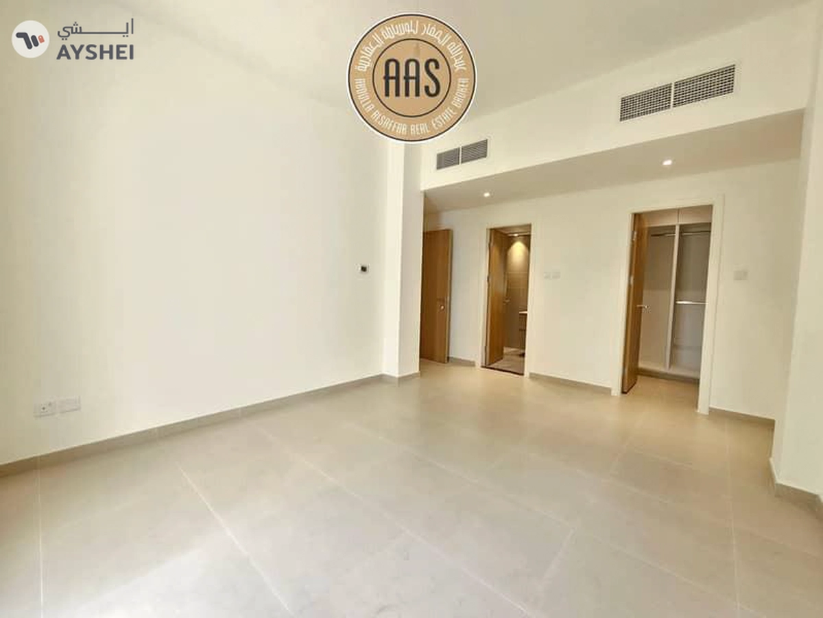 One Month Free Luxury living Concepts Family community-4-4