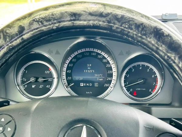 BENZ C300 | 2010 | ONLY | 111271 KM | JAPAN IMPORT | CLEAN TITLE