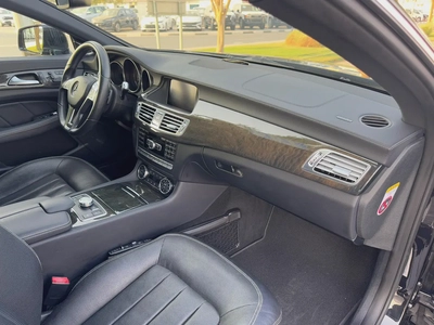 Mercedes Benz CLS550 AMG PKG 2012 97,000km - 4.5 Auction Grade - Japan Import - Clean Title-9