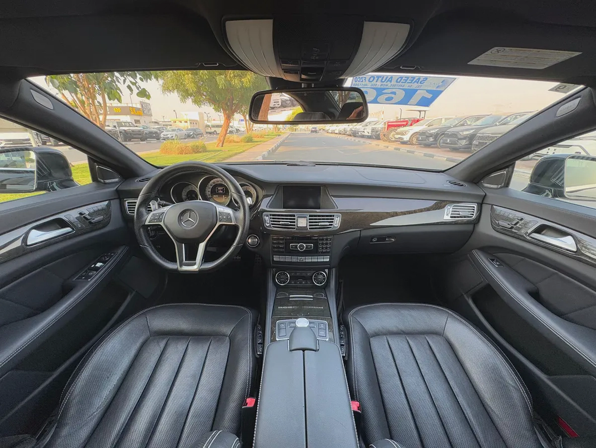 Mercedes Benz CLS550 AMG PKG 2012 97,000km - 4.5 Auction Grade - Japan Import - Clean Title-8-8
