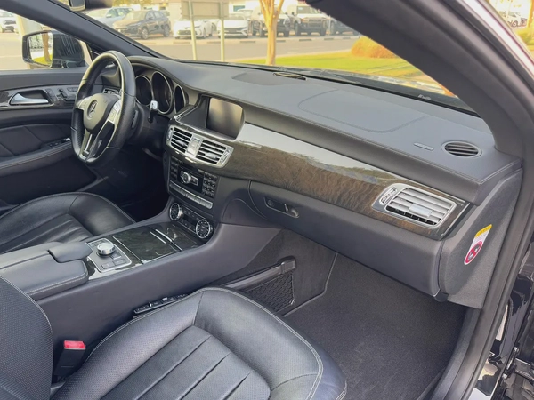 Mercedes Benz CLS550 AMG PKG 2012 97,000km - 4.5 Auction Grade - Japan Import - Clean Title