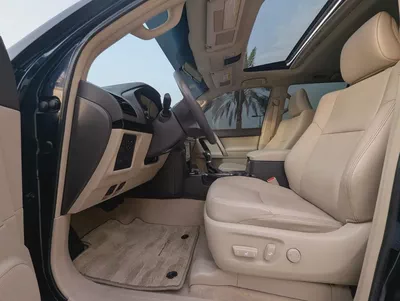 Toyota Prado VXR 2022 | GCC Specs | Full Option V6 Interior and Exterior Excellent Condition-9