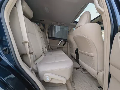 Toyota Prado VXR 2022 | GCC Specs | Full Option V6 Interior and Exterior Excellent Condition-12