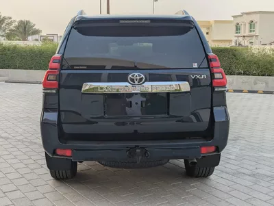 Toyota Prado VXR 2022 | GCC Specs | Full Option V6 Interior and Exterior Excellent Condition-4