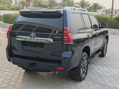 Toyota Prado VXR 2022 | GCC Specs | Full Option V6 Interior and Exterior Excellent Condition-5