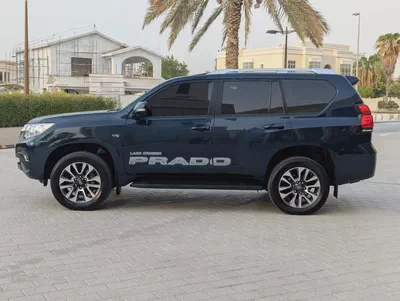 Toyota Prado VXR 2022 | GCC Specs | Full Option V6 Interior and Exterior Excellent Condition-6