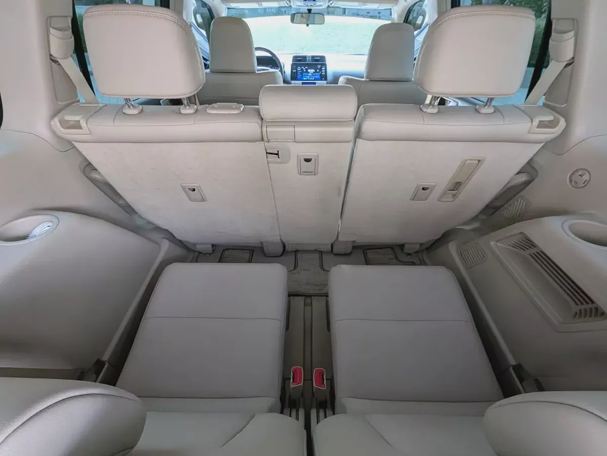 Toyota Prado VXR 2022 | GCC Specs | Full Option V6 Interior and Exterior Excellent Condition-13-13