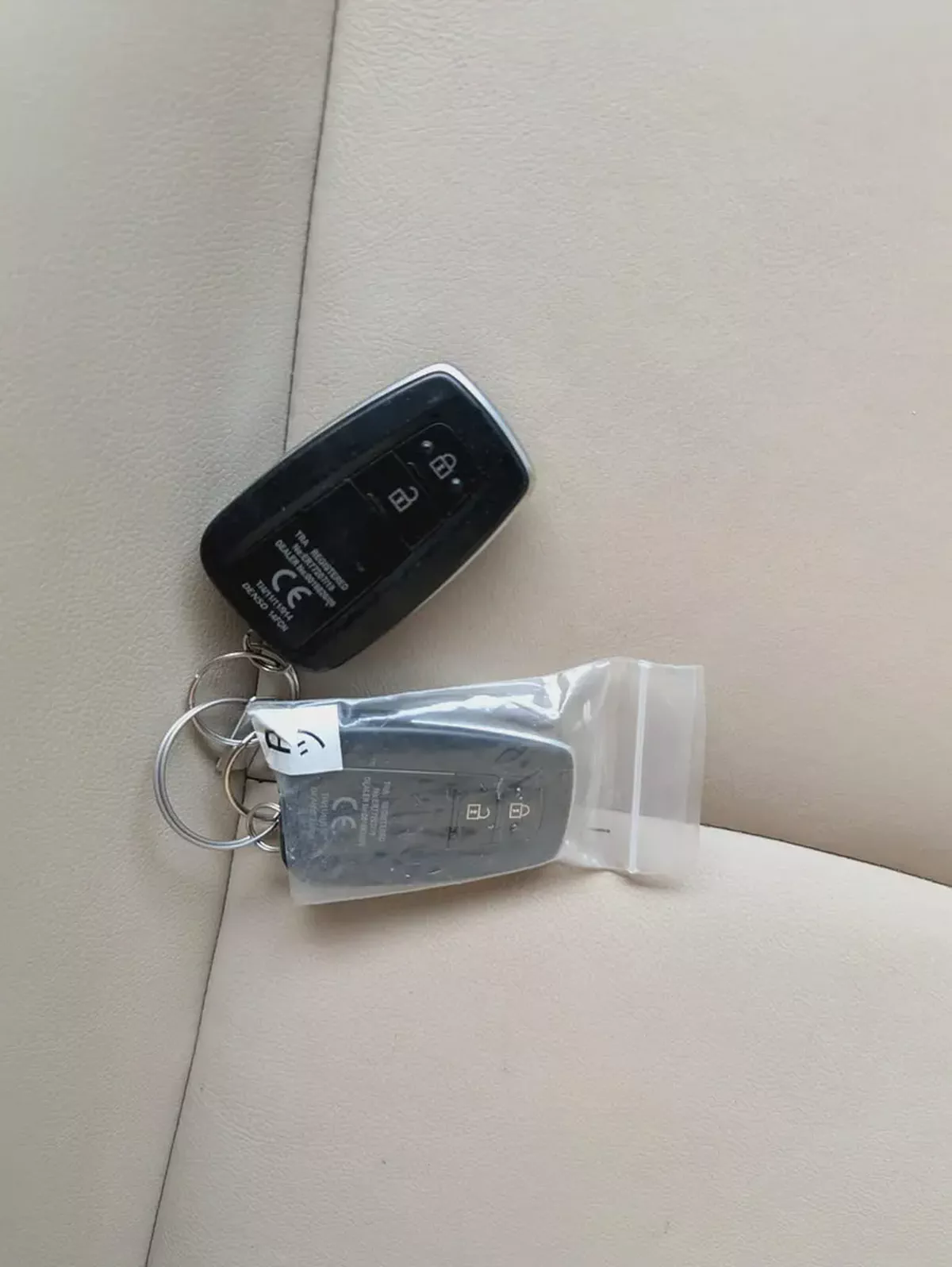 Toyota Prado VXR 2022 | GCC Specs | Full Option V6 Interior and Exterior Excellent Condition-17-17