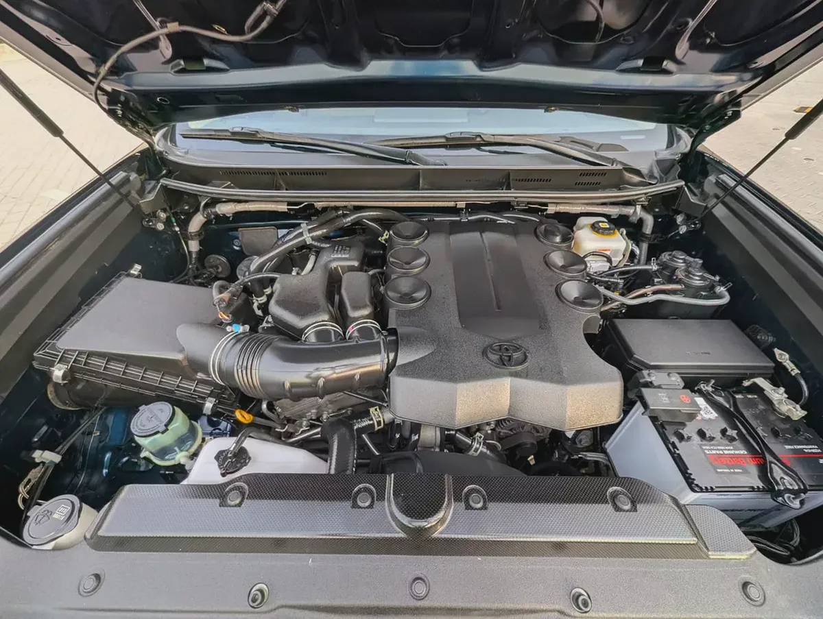 Toyota Prado VXR 2022 | GCC Specs | Full Option V6 Interior and Exterior Excellent Condition-19-19