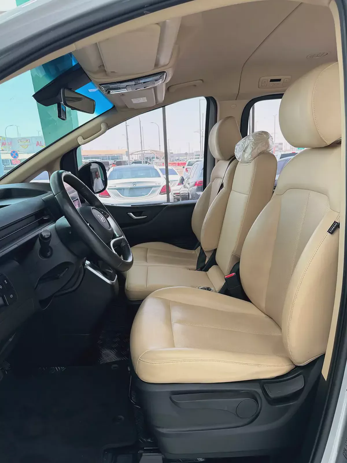 Hyundai Staria Premium 2022 Korean Specs-3-3