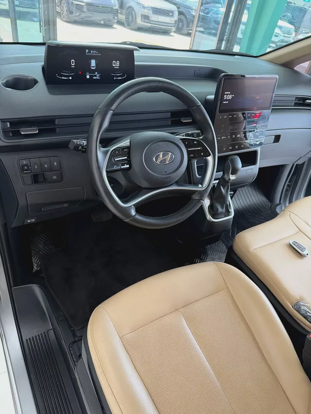 Hyundai Staria Premium 2022 Korean Specs-7-7