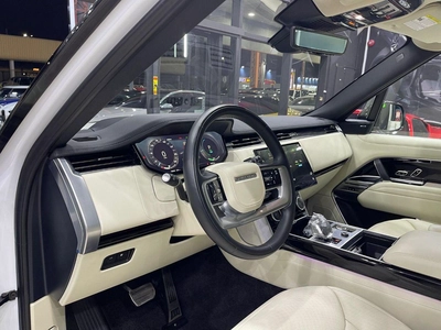 Land Rover Range Rover First Edition P400 3.0L-11