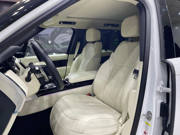 Land Rover Range Rover First Edition P400 3.0L