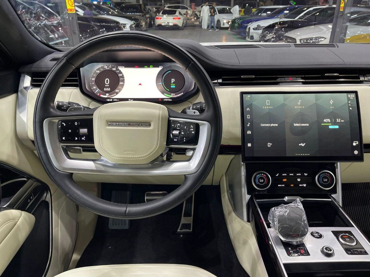 Land Rover Range Rover First Edition P400 3.0L-19-19