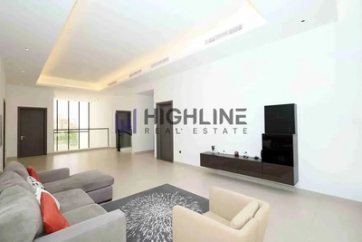 Contemporary Corner Villa Retreat with Swimming Pool-19