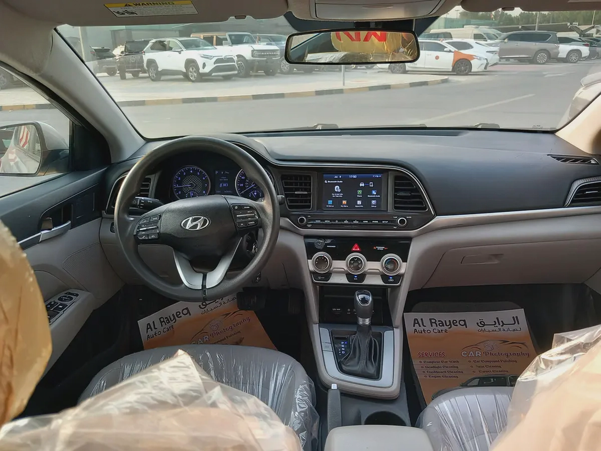 Hyundai Elantra 2019 - American Specs-10-10