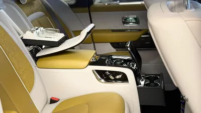 Rolls Royce Cullinan BLACK BADGE - Rolls Royce Cullinan 2025-13