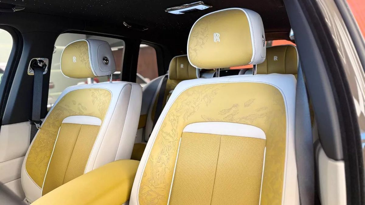 Rolls Royce Cullinan BLACK BADGE - Rolls Royce Cullinan 2025-10-0
