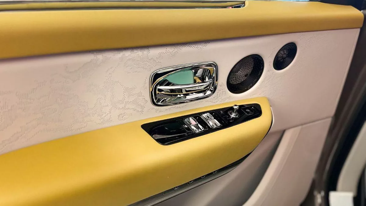 Rolls Royce Cullinan BLACK BADGE - Rolls Royce Cullinan 2025-16-0