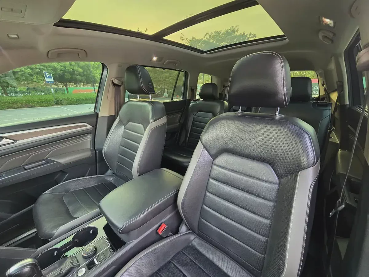 2021 Volkswagen Teramont Comfortline GCC Specs | 2Keys | Orginal paint | Full opition | Single Owner-16-16