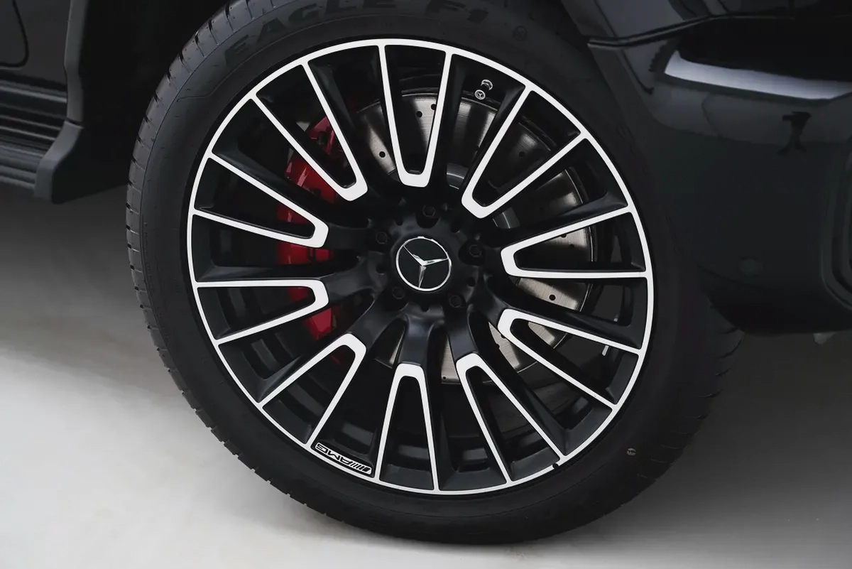 2026 MERCEDES BENZ AMG G63 WITH WARRANTY AND SERVICE CONTRACT-2-2