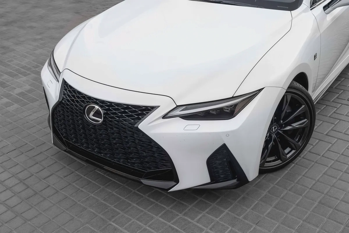 4,289 P.M |  IS 350 F Sport Prestige | 0% Downpayment | Lexus Warranty!-6-6