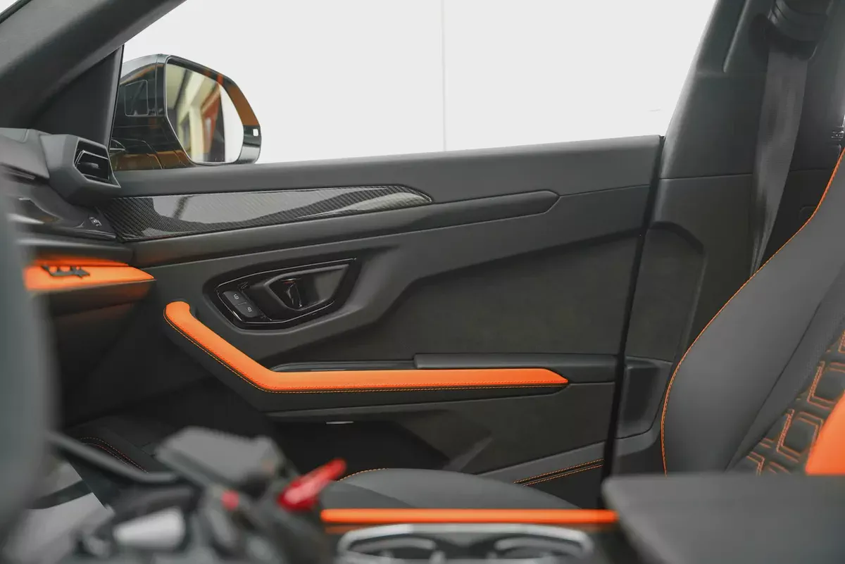 2026 Lamborghini Urus SE European Specs-10-10