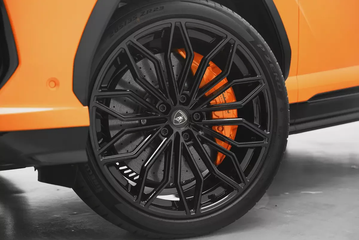2026 Lamborghini Urus SE European Specs-19-19