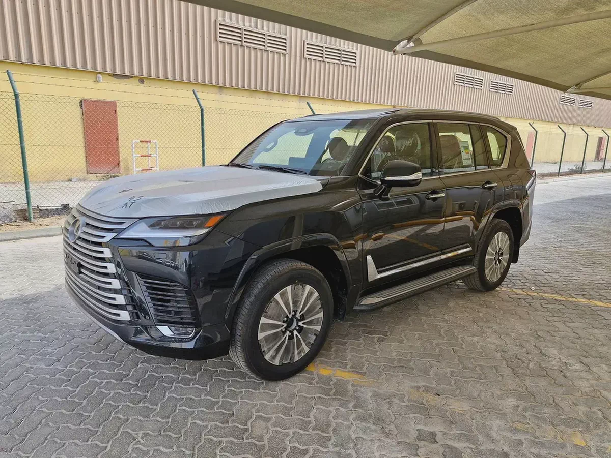 2026 Lexus LX 700h Signature - GCC Specs - Brand New
