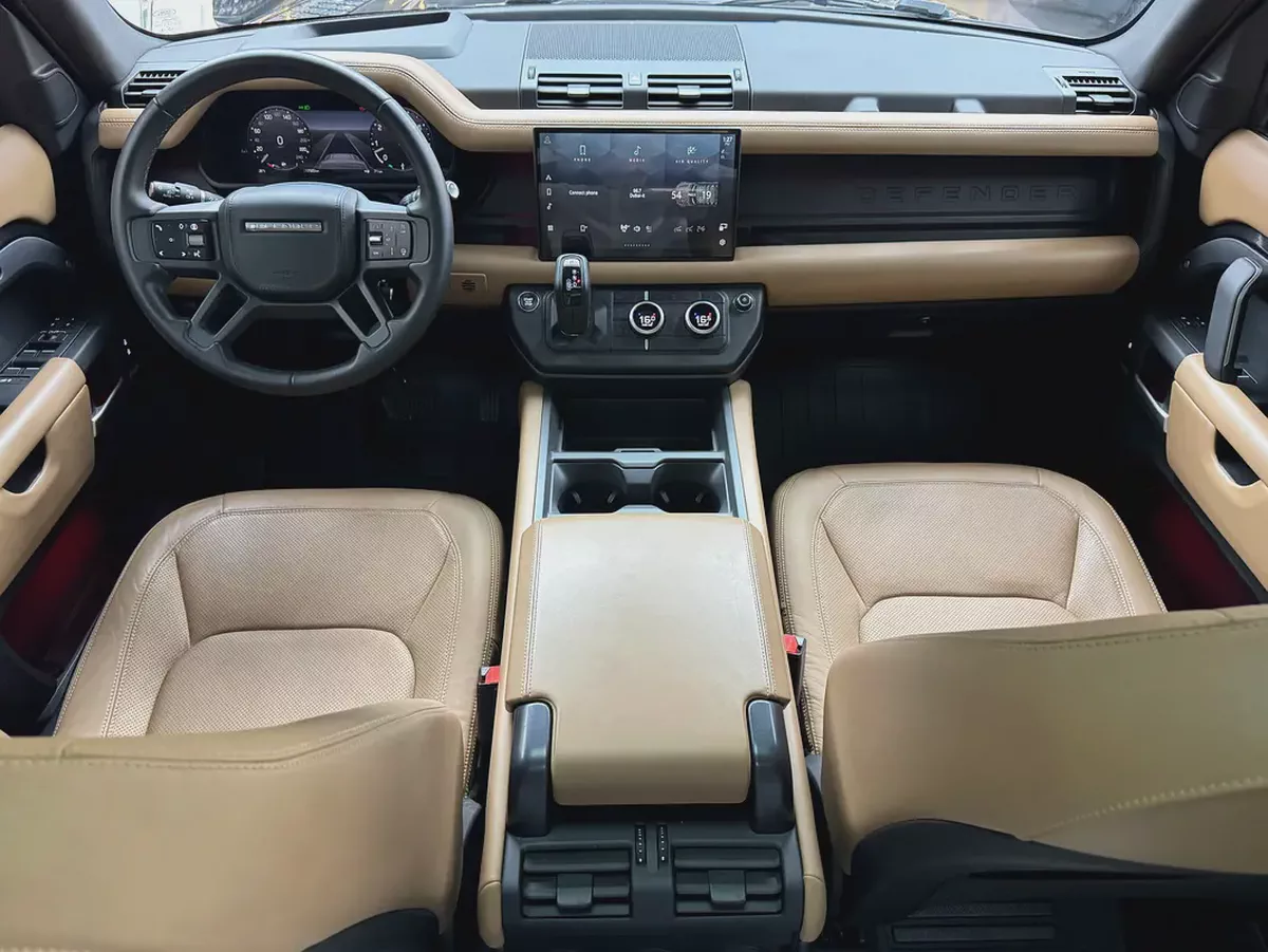 2025 Land Rover Defender P500 V8 - American Specs - Brand New-9-9