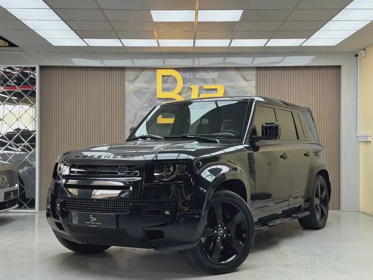 2025 Land Rover Defender P500 V8 - American Specs - Brand New