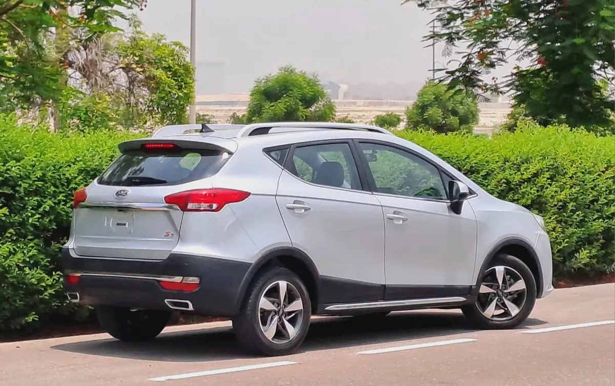 444-Monthly l GCC l Sunroof, Leather, Cruise l Accident Free-3-3