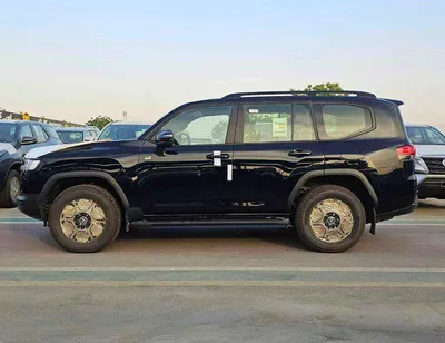Toyota Land Cruiser GR SPORT || 3.3L Diesel V6 / RADAR / BIG DVD / REAR ENTERTAINMENT DVD / COOL BOX (CODE#LCDGR)-2