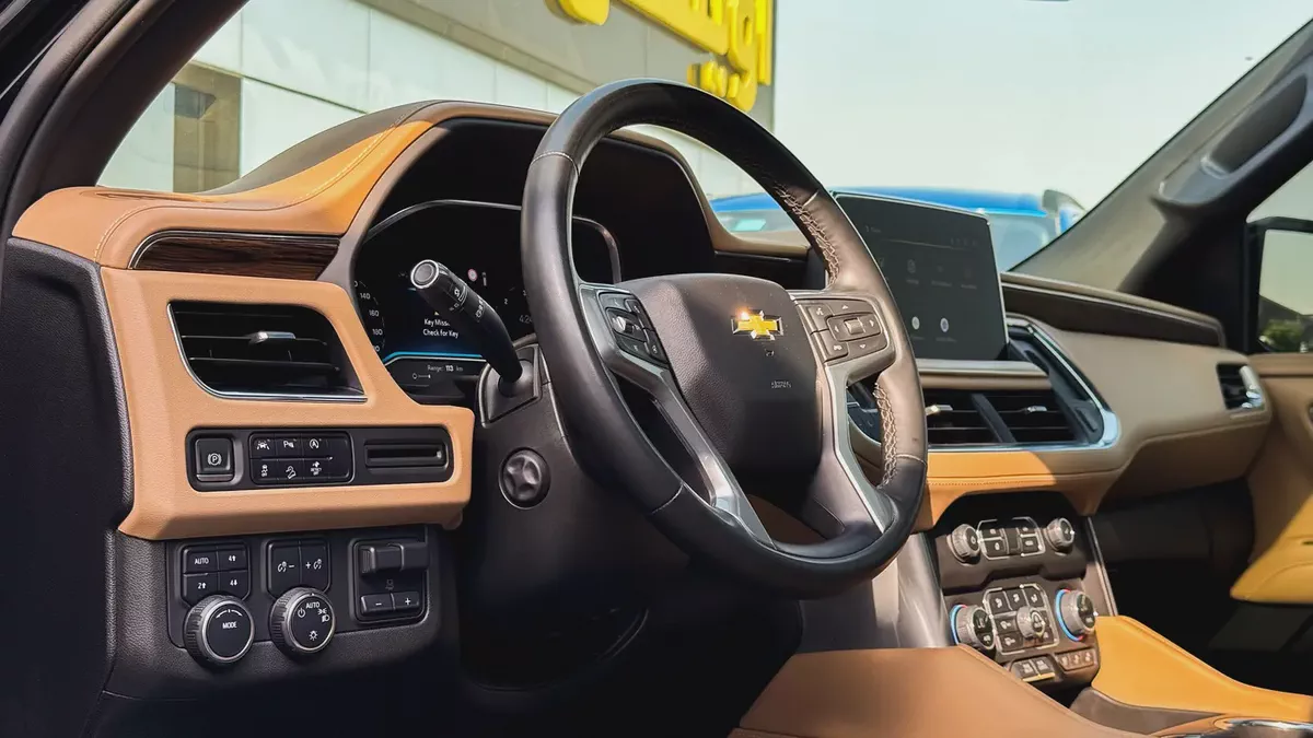 Chevrolet Tahoe Premier 2023 GCC 6.2L V8 Agency Warranty Full Service History Low Mileage-12-12