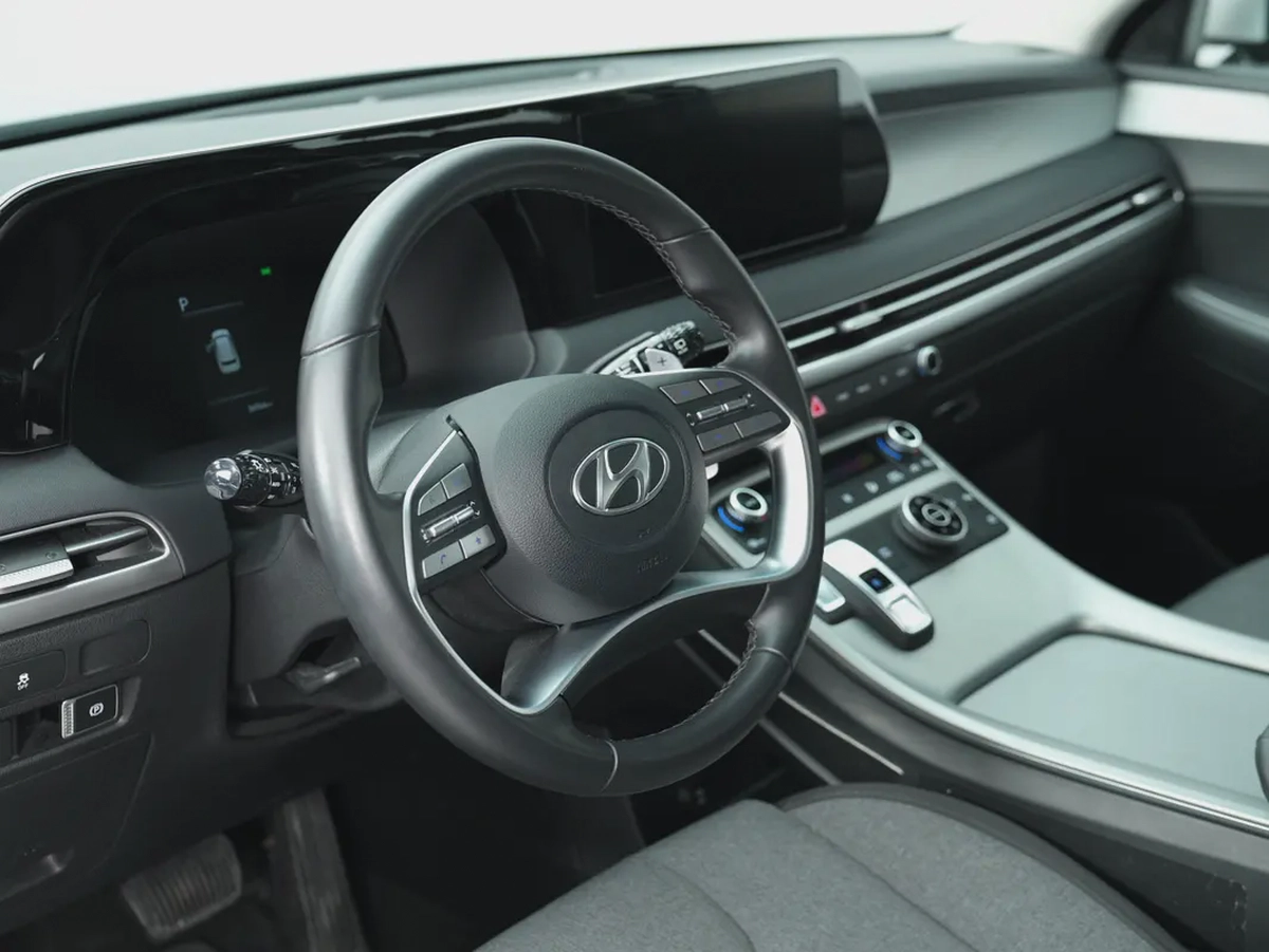 2025 Hyundai Palisade SE | GCC Specs | Low Mileage-7-7