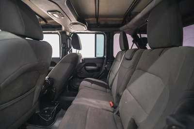 2019 JEEP WRANGLER UNLIMITED SPORTS IN EXCELLENT CONDITION-8